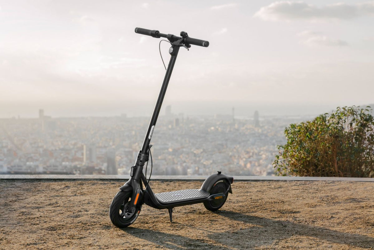 Segway Ninebot F2 E Trotinete Elétrica 25km/h 40km